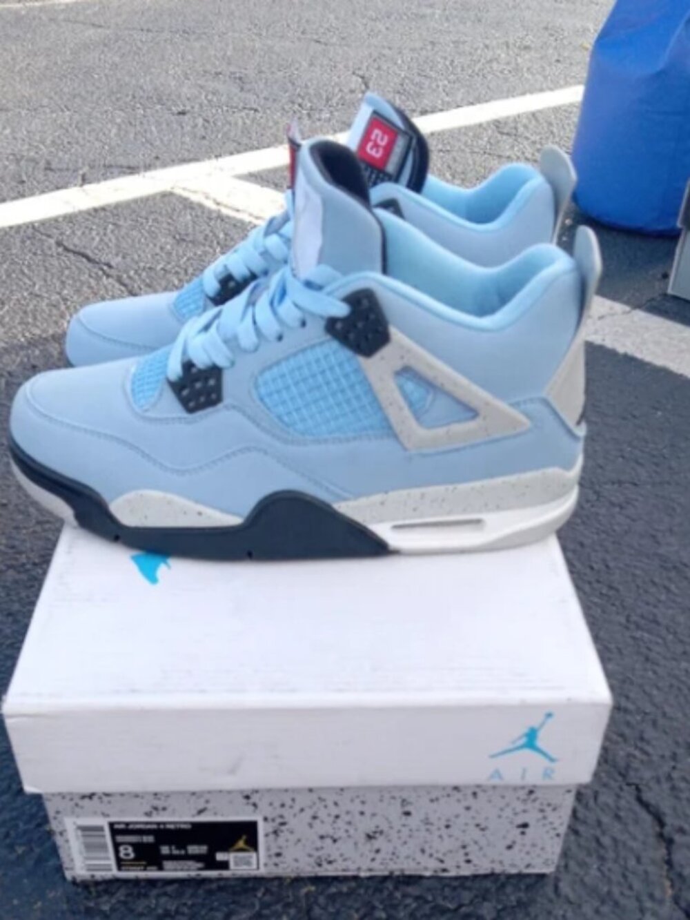 Air Jordan 4 Retro, University Blue